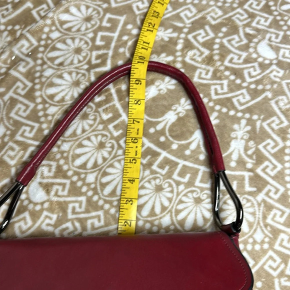 Bueno Deep Wine Satchel Bag - Picture 11 of 12
